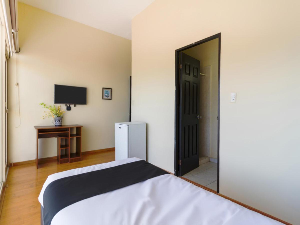 Ecohabit, Monterrey Hotel อโปดาคา ภายนอก รูปภาพ